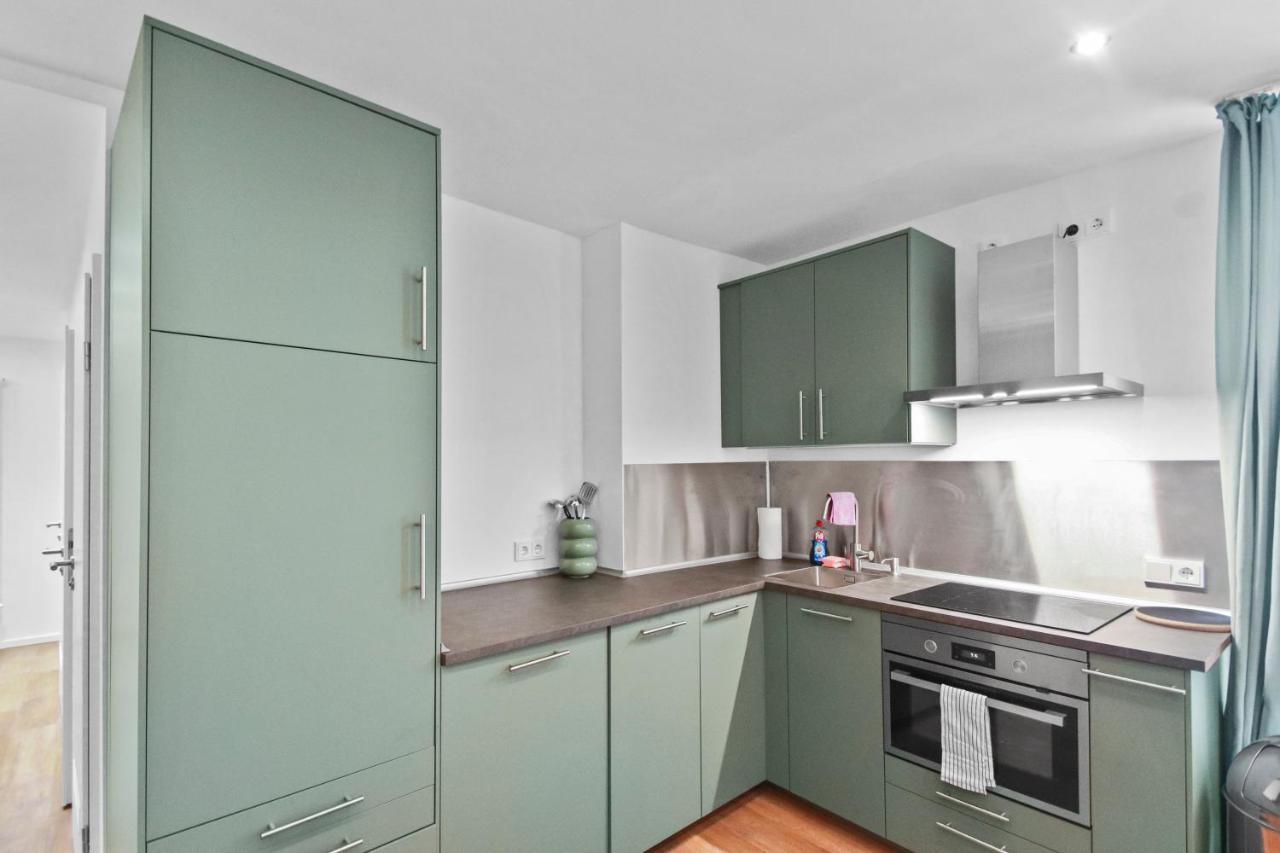Flatista Homes - Station - 3br *
